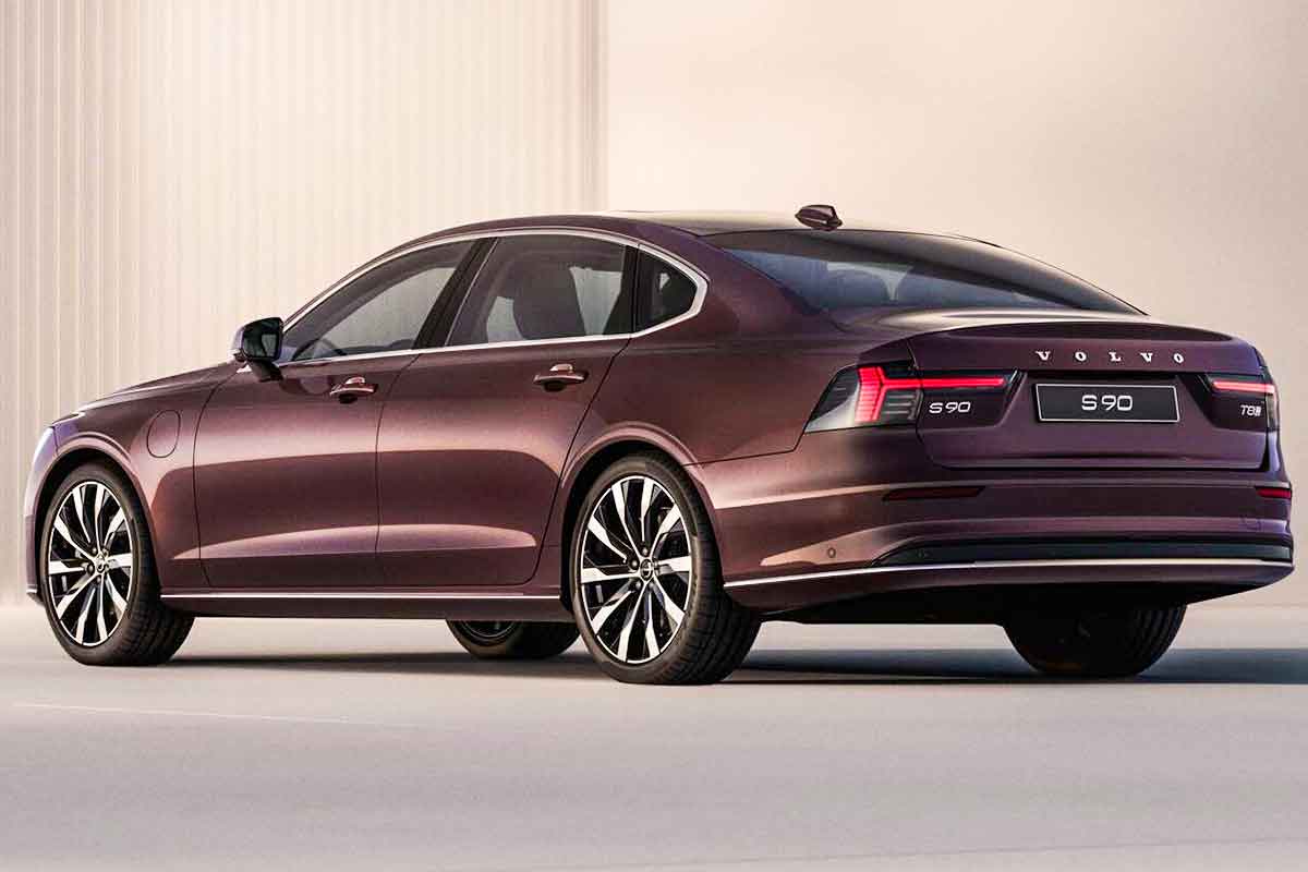 볼보-S90-페이스리프트-플래그십세단-전기세단-마일드하이브리드-PHEV