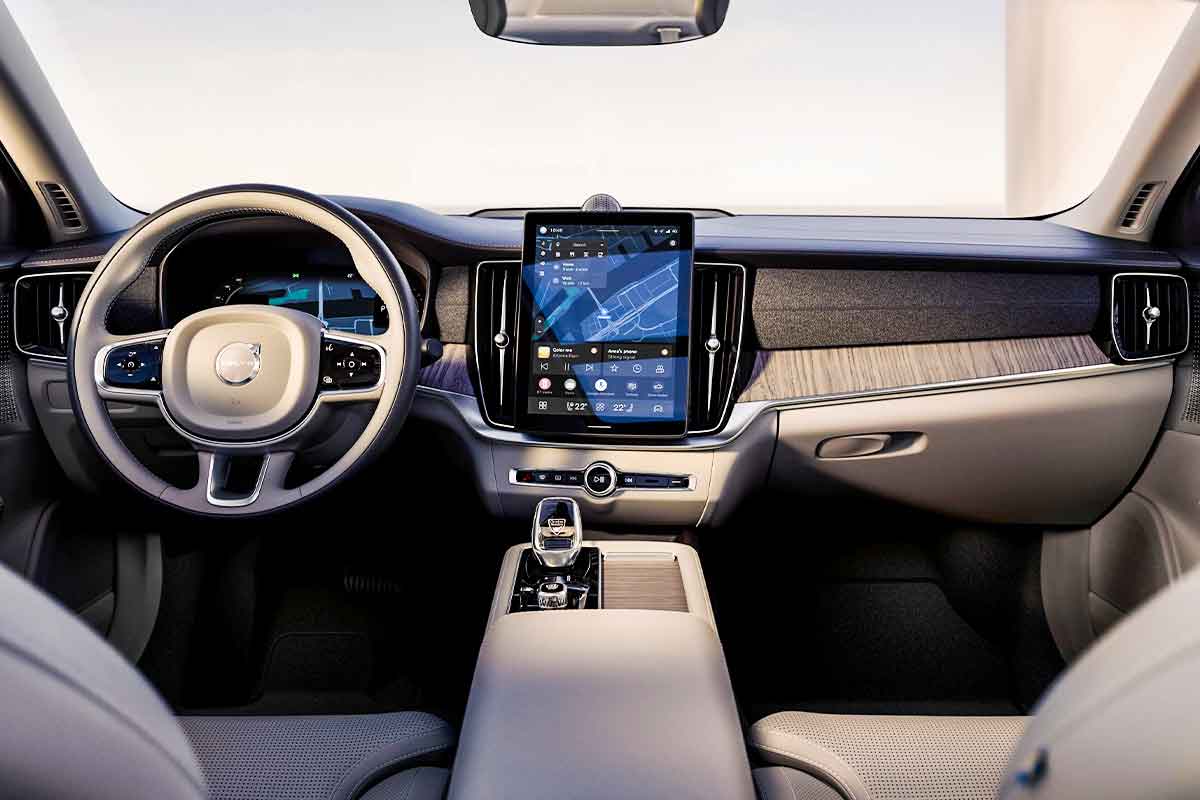 볼보-S90-페이스리프트-플래그십세단-전기세단-마일드하이브리드-PHEV