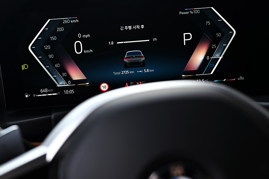 완성도 높은 주행, 그리고 넉넉한 공간의 가치 - BMW 320i 투어링[별별시승]