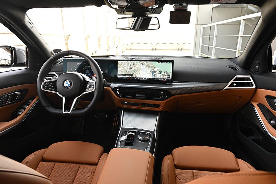 완성도 높은 주행, 그리고 넉넉한 공간의 가치 - BMW 320i 투어링[별별시승]