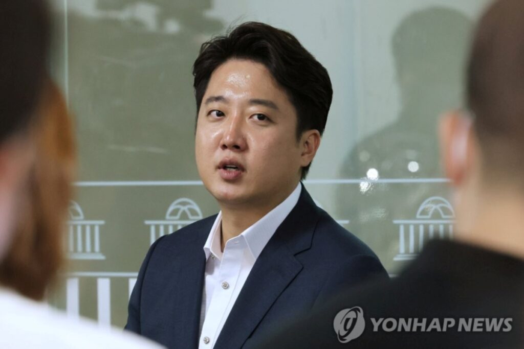 이준석