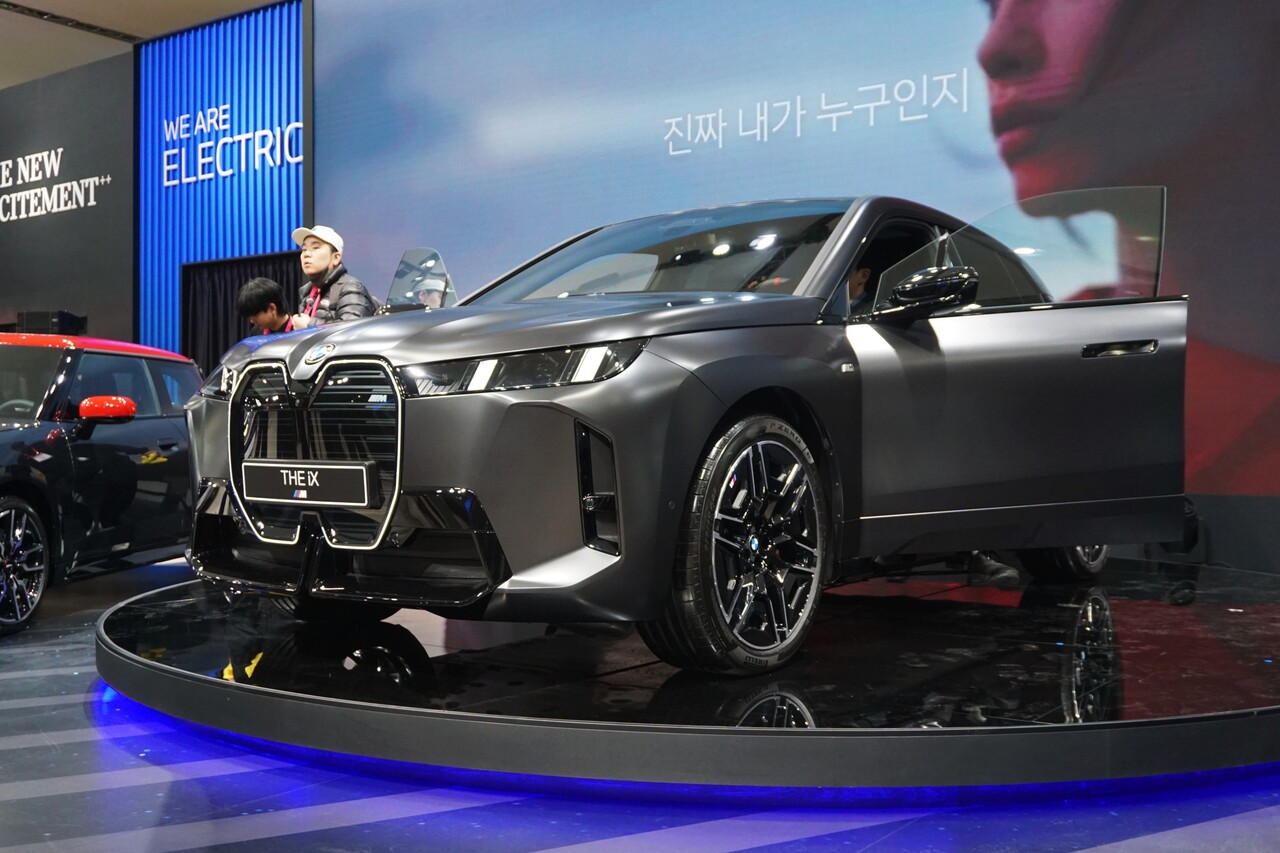 BMW iX M70 xDrive. / 허인학 기자