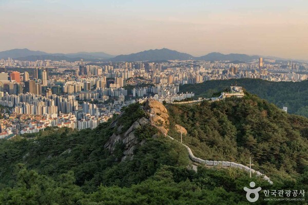 인왕산 (ⓒ한국관광공사 포토코리아-안영관)