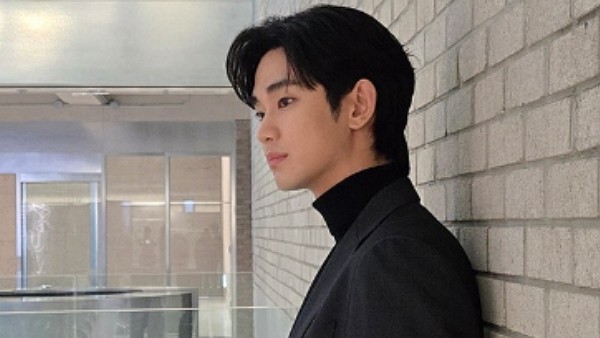 [사진=김수현 SNS]