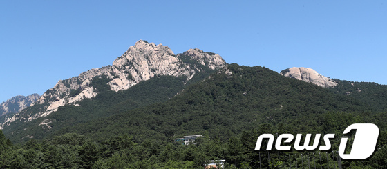 View of Mount Kumgang from Kumgangsan Hotel