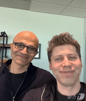 Satya Nadella, Microsoft CEO (left) and Sam Altman, OpenAI CEO / Screenshot from Sam Altman\'s X