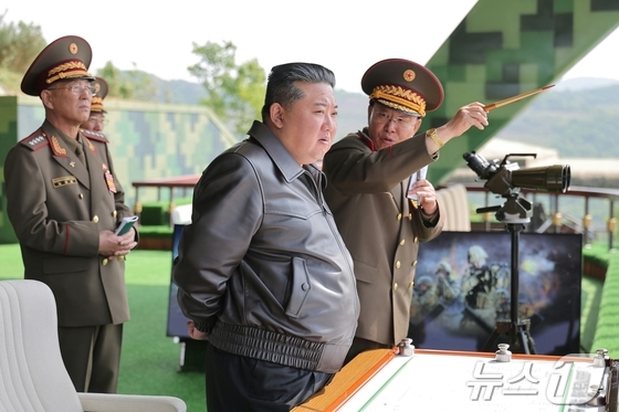 Kim Jong Un attended competitive drills for each class of soldiers within the framework of the Korean People\'s Army Training Cadre Conference / Rodong Sinmun