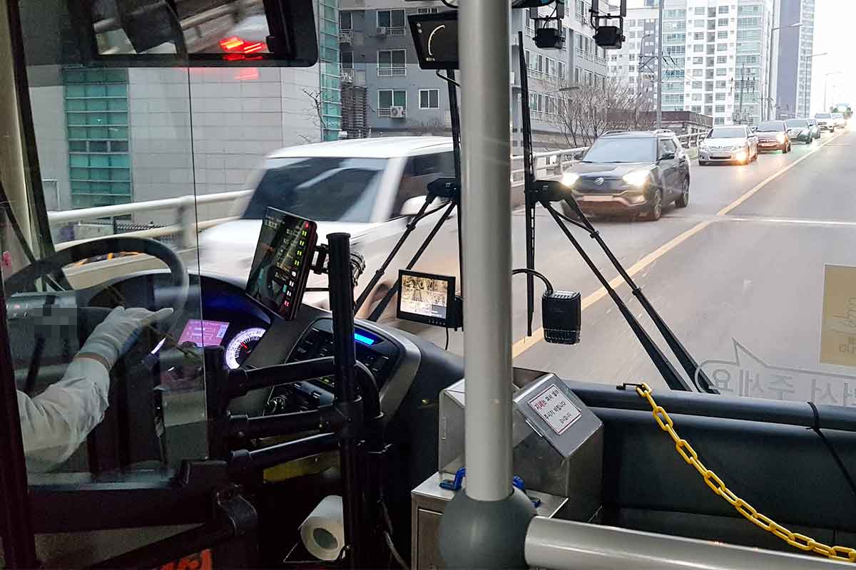 제주도-버스-흡연-중국인-담배-꽁초-대중교통-국민건강증진법