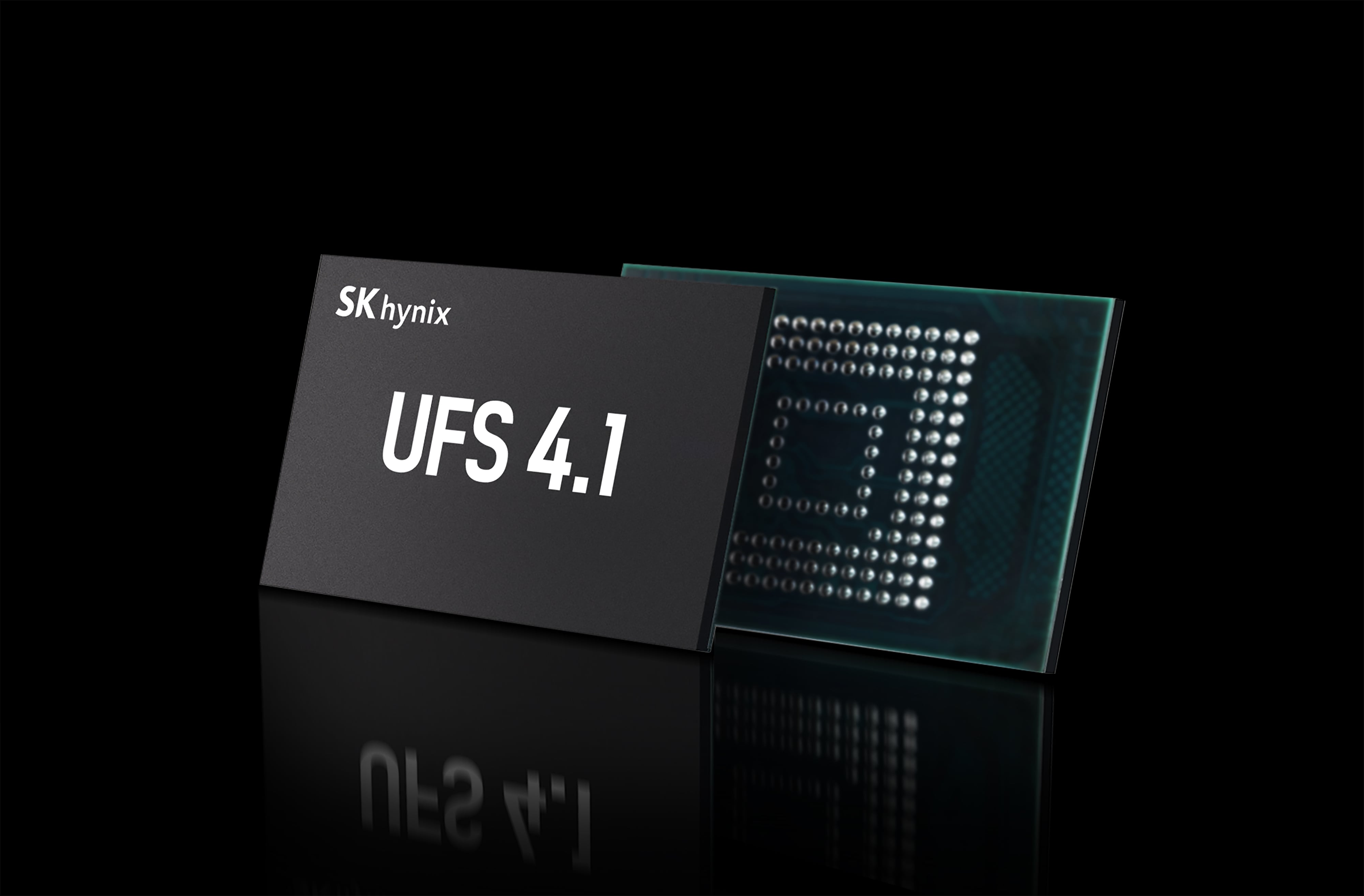 321단 1Tb(테라비트) TLC 4D 낸드 플래시를 적용한 모바일용 솔루션 제품인 UFS 4.1./SK하이닉스 제공