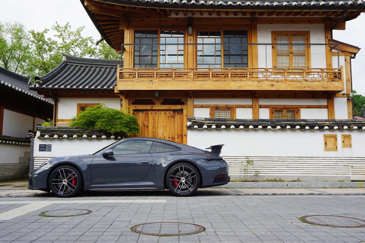 포르쉐 911 카레라4 GTS T-하이브리드 측면. / 허인학 기자