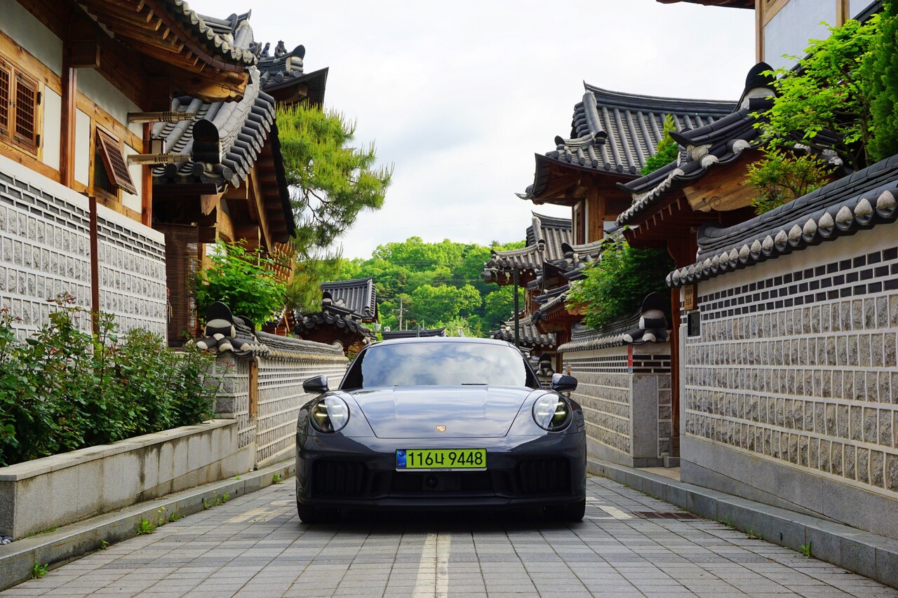 포르쉐 911 카레라4 GTS T-하이브리드 전면. / 허인학 기자