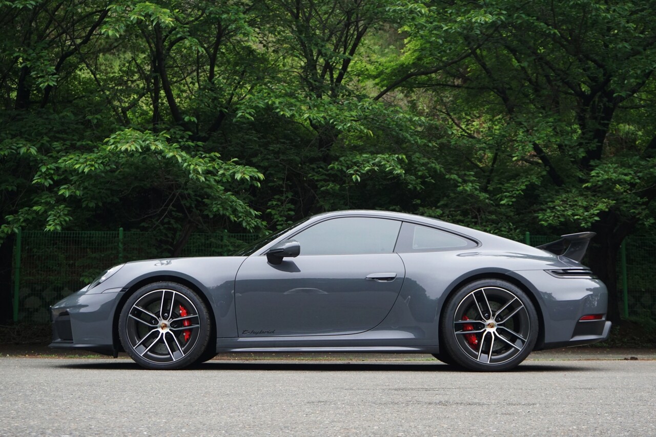 포르쉐 911 카레라4 GTS T-하이브리드 측면. / 허인학 기자