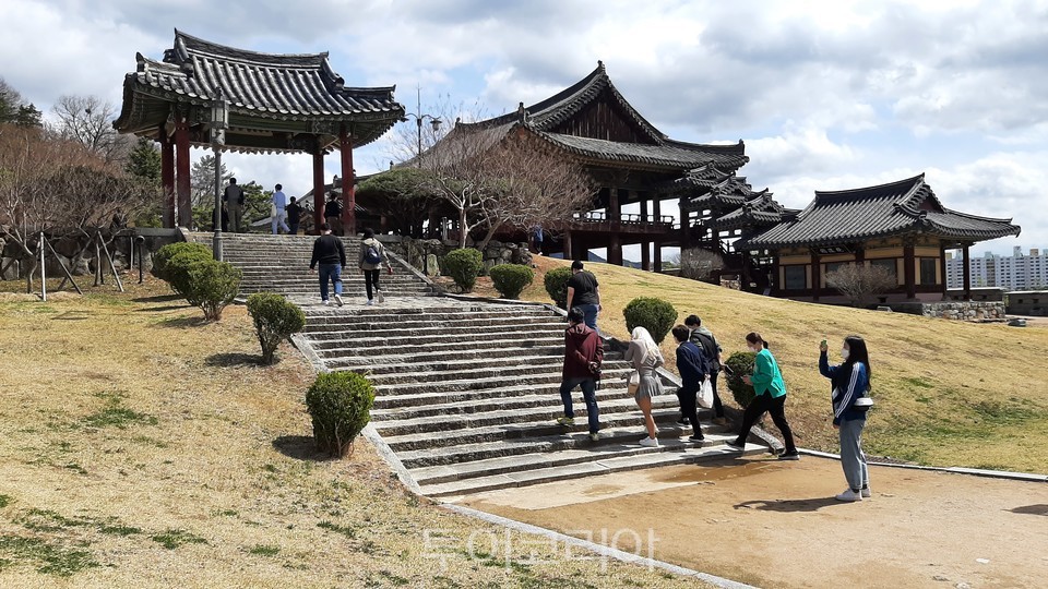 조선시대 3대 명루 중 하나로 꼽히는 영남루