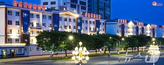 The Workers\' Party\'s official newspaper, Rodong Sinmun, reported on June 22 that the border gateway city, Sinujiu in North Pyongan Province, is undergoing a dramatic transformation / Rodong Sinmun