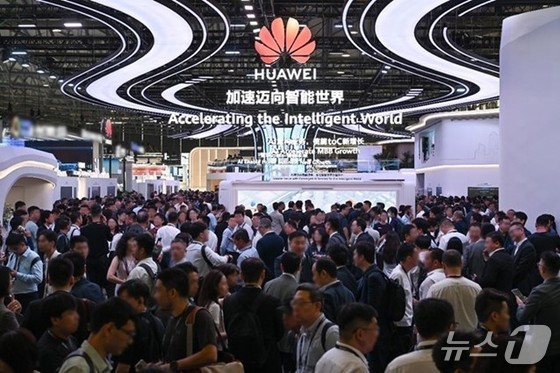 Huawei\'s booth at MWC Shanghai 2025 / Provided by Huawei