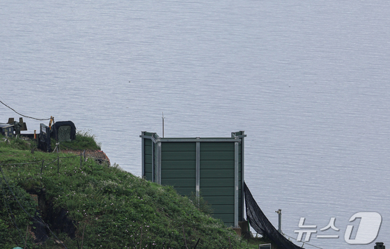 A structure believed to be a loudspeaker directed at North Korea is installed at a South Korean guard post in the border area of Paju, Gyeonggi Province. 2024.7.24