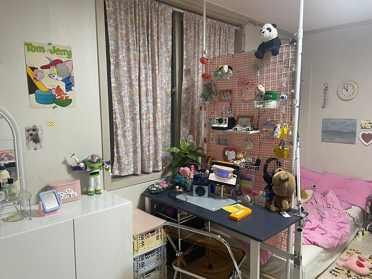 「책상」 정보 알아보기 (▲ 이미지 클릭)