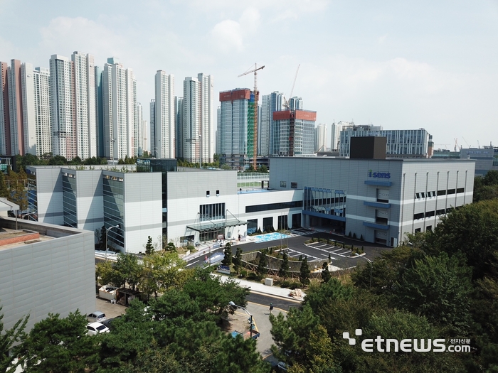 아이센스 송도2공장 전경
