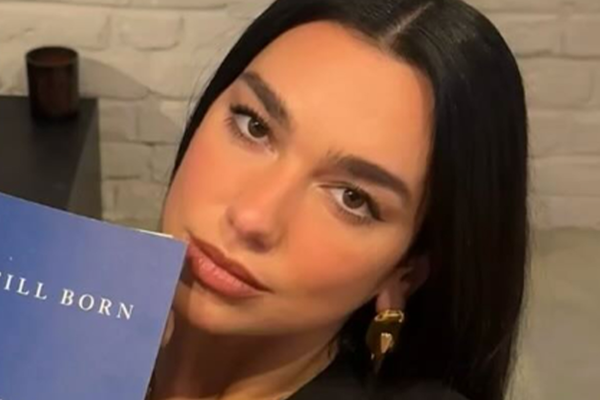 출처: 두아 리파 SNS