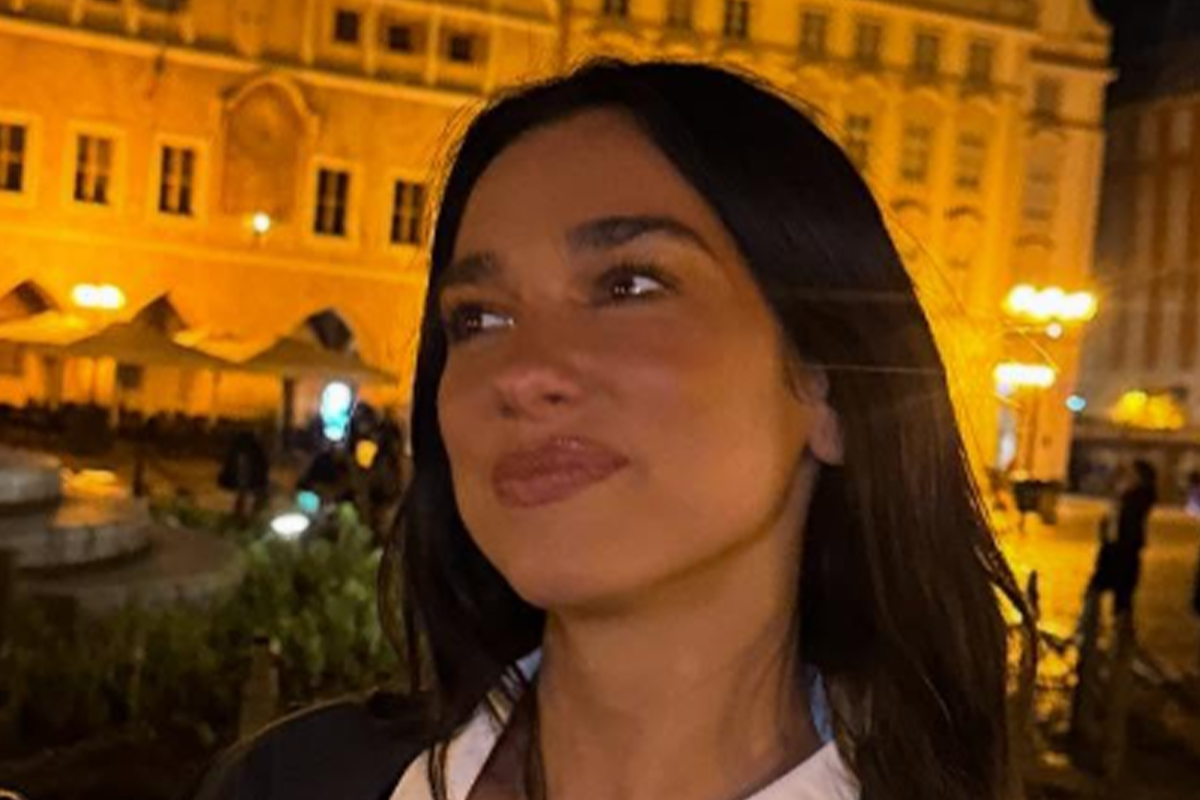 출처: 두아 리파 SNS