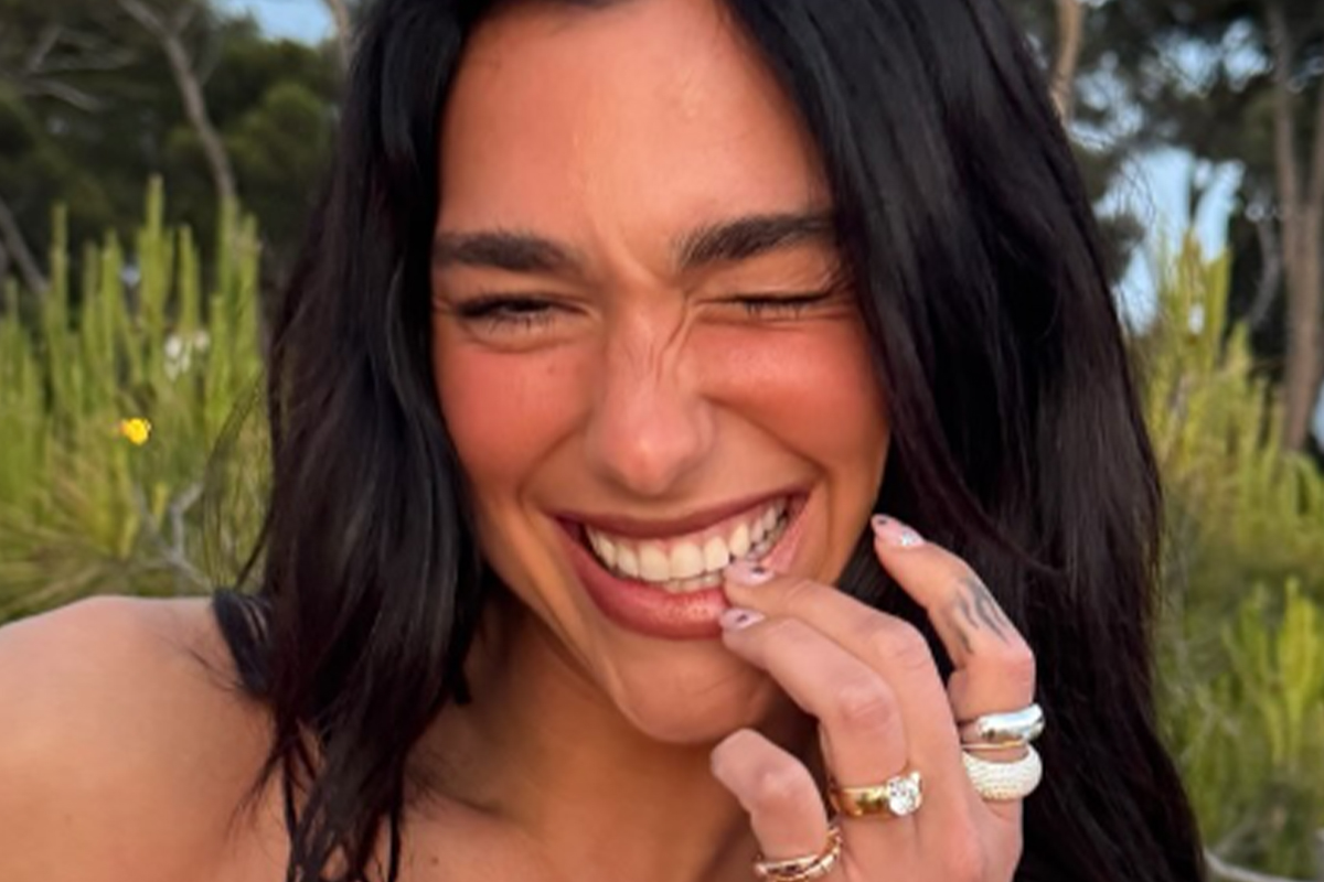 출처: 두아 리파 SNS