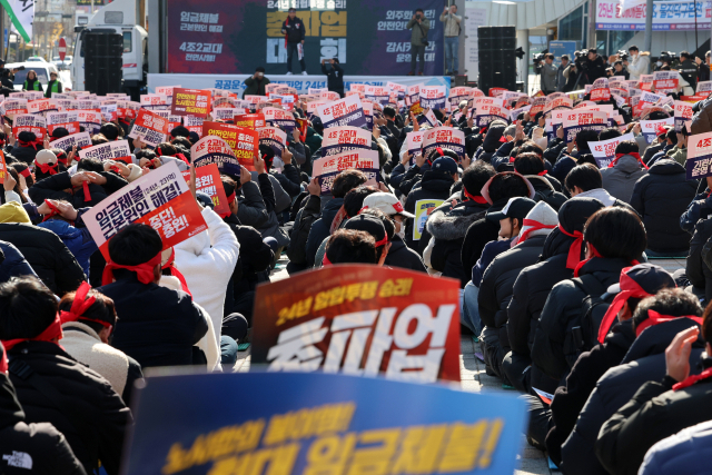 [단독] '나홀로 역행' 현대차 노조…퇴직금 누진제 추진