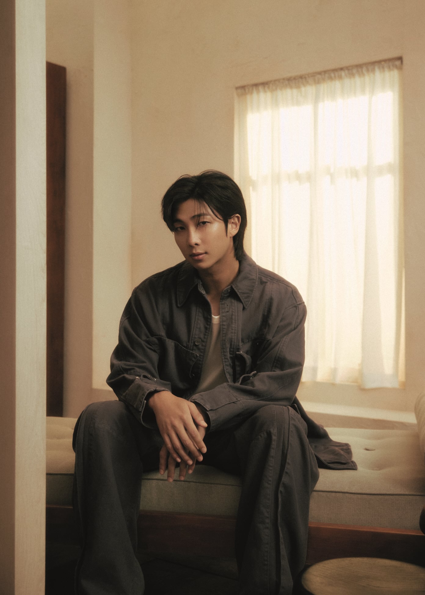 삼성전자 아트 TV 홍보대서로 선정된 방탄소년단 RM./삼성전자 제공