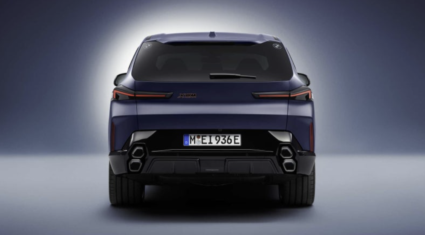 2026년형 BMW XM은 'XM라벨' 하나 730마력대의 괴물 성능