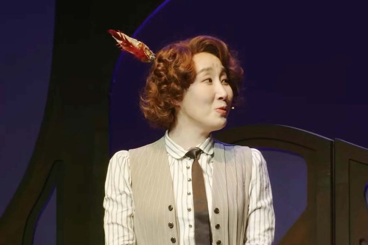 출처 : Youtube '아떼오드' 레드북 공연 영상