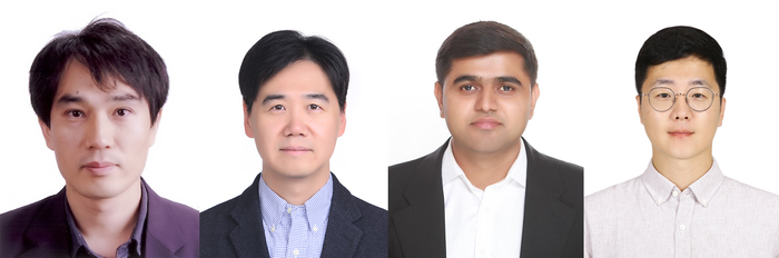 양면수광 태양전지 기술을 개발한 연구팀. 왼쪽부터  김대환·성시준 책임연구원, Ali Amanat 박사과정생, 전동환 전임연구원