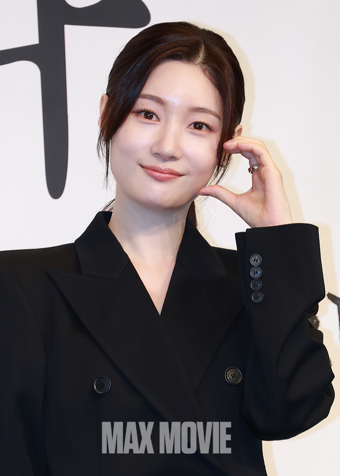 예쁘게 봐주세요! 정유진 기자