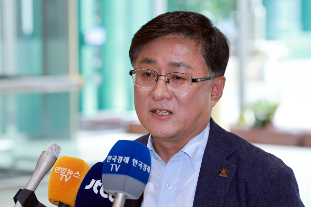 환경부 장관 후보자 “전기차 교체 시 지원금 검토”