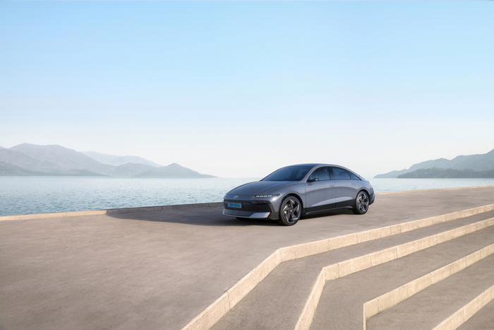 현대차 \'더 뉴 아이오닉 6\'