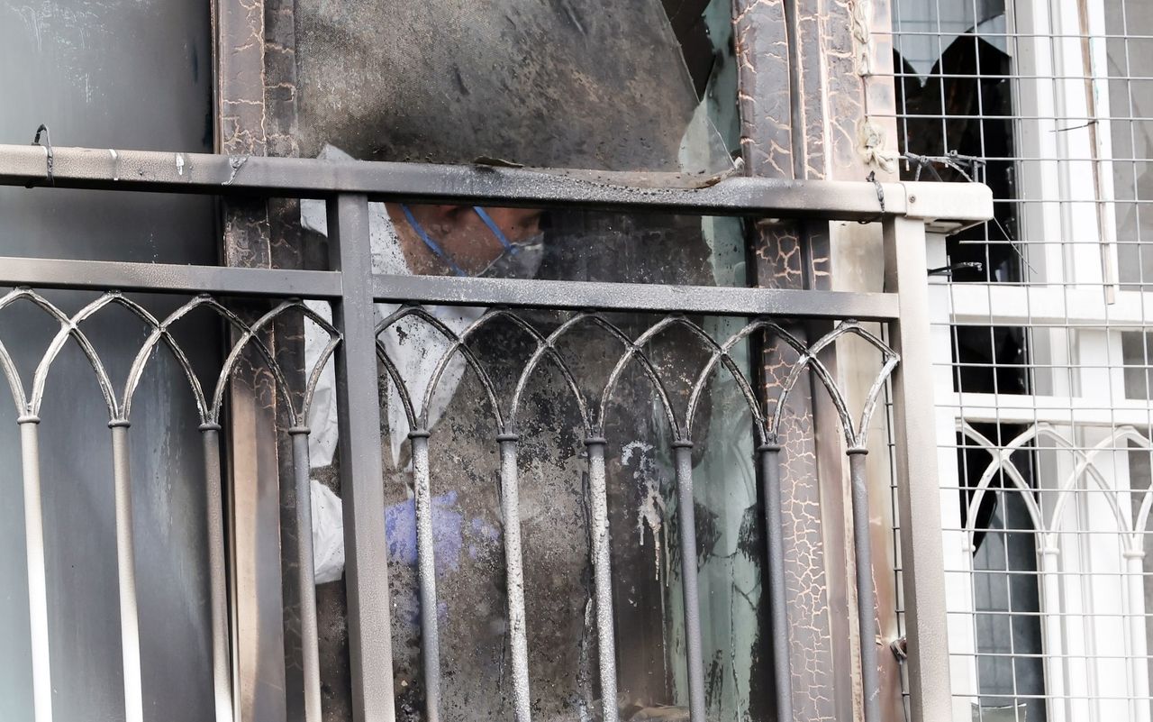 Investigators from the police, fire department, and National Forensic Service conducted a joint inspection last Thursday in Gijang, Busan, where a fire killed two sisters aged 9 and 6 while their parents were away. (Newsis)]