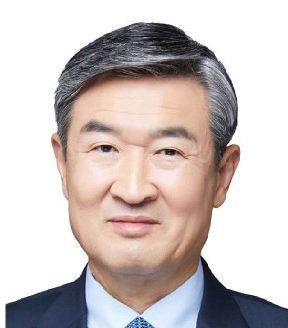 This photo, provided by the Office of the Former President of the Republic of Korea, shows former National Intelligence Service Director Cho Tae-yong.]