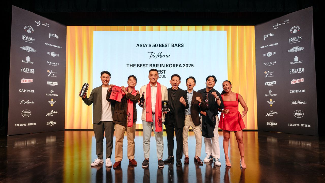 Zest climbed to the No. 2 spot and earned the title of The Best Bar in Korea at Asia