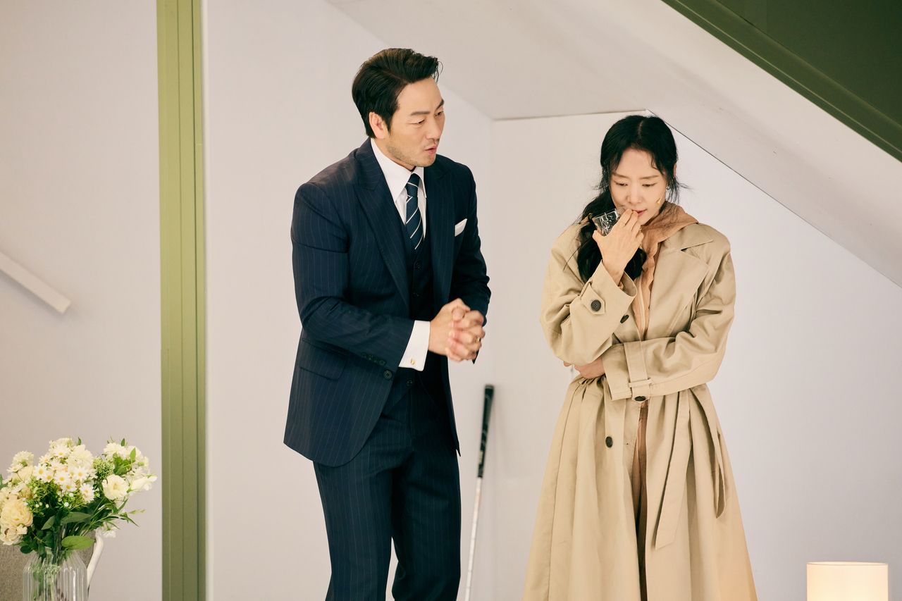 Jeon Do-yeon (right) and Park Hae-soo perform in Simon Stone's play
