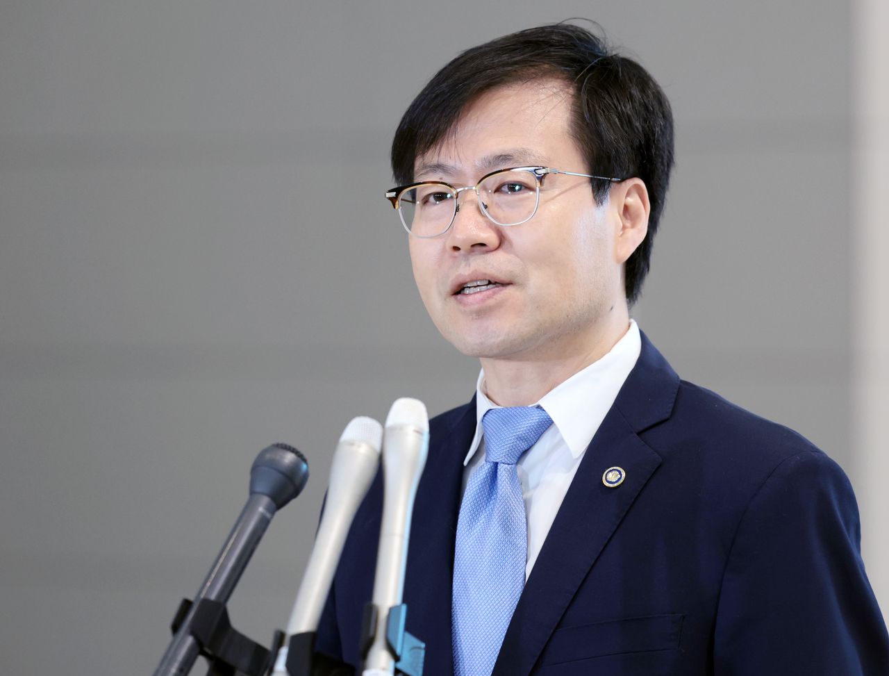 Yeo Han-koo, South Korean]