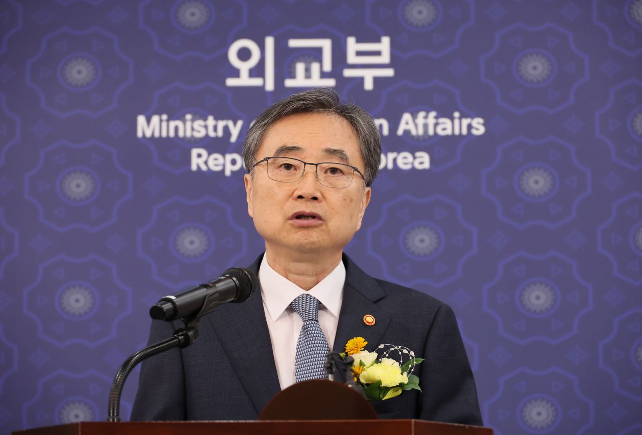 New Foreign Minister Cho Hyun speaks during a ceremony to mark his inauguration at the Foreign Ministry in Seoul on Monday. (Yonhap)
