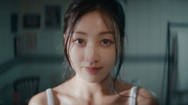 (Credit: JYP Entertainment)]