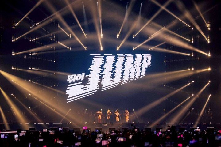 (YG Entertainment)]