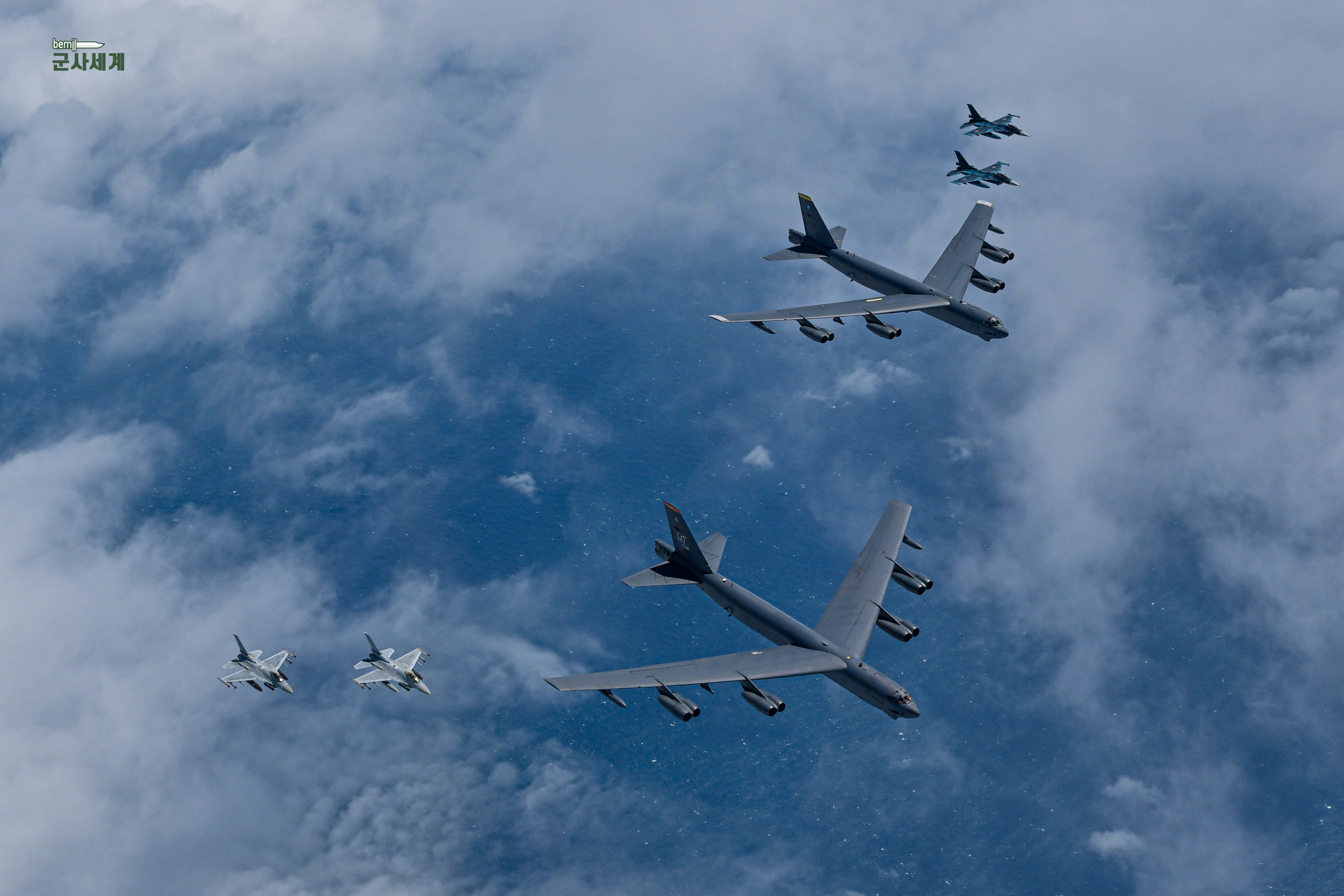 Joint aerial exercise conducted by South Korea, the U.S., and Japan with the deployment of a U.S. B-52H strategic bomber / Republic of Korea Joint Chiefs of Staff