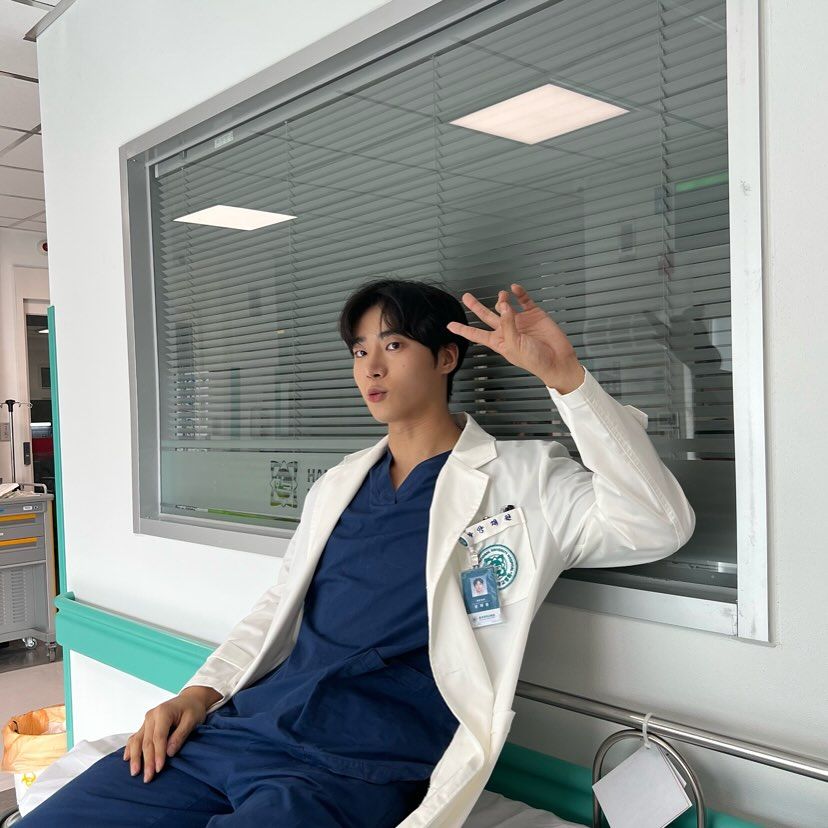 추영우 