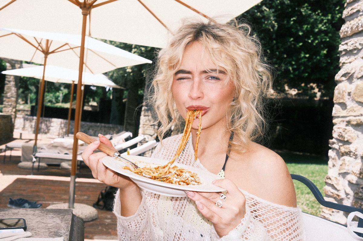 @sabrinacarpenter 
