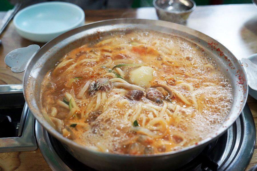 전통궁중칼국수 / 사진=한국관광공사@TourAPI