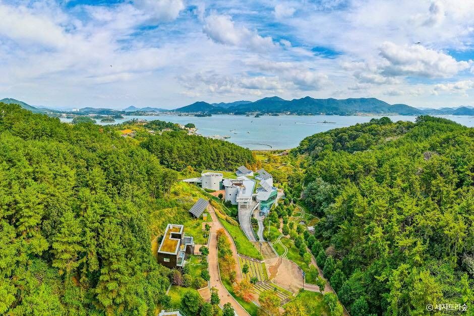 통영RCE세자트라숲 / 사진=한국관광공사@TourAPI