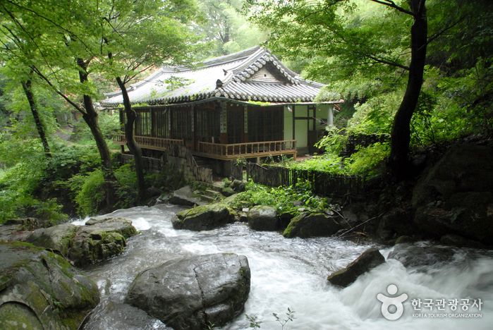 갑사계곡 / 사진=한국관광공사@TourAPI
