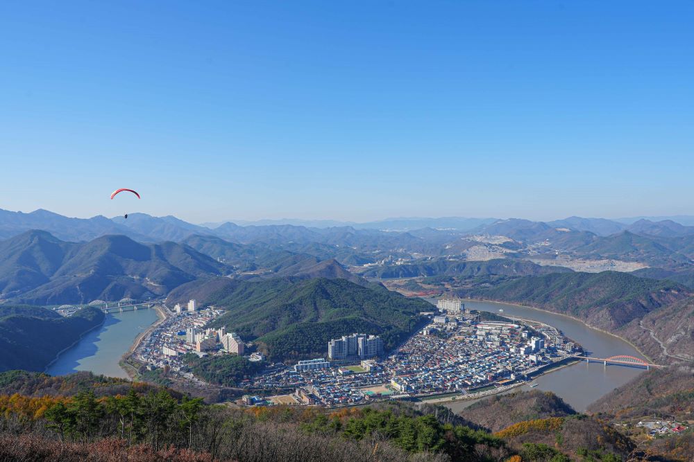 양방산 전망대에서 바라본 단양 / 사진=한국관광공사 포토코리아@신민선