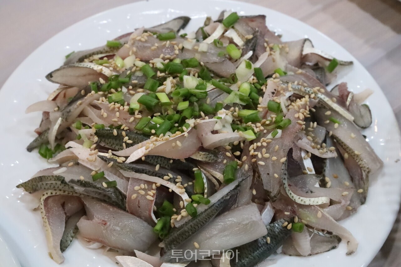 전어회 /사진-사천시