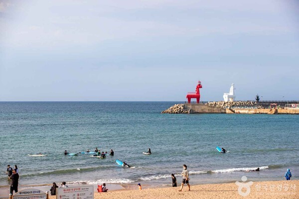 이호테우해수욕장 (ⓒ한국관광공사 포토코리아-이범수)